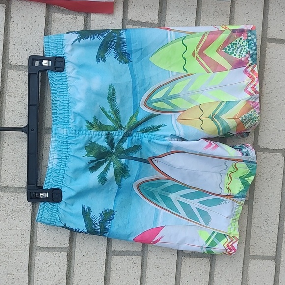 H&M Swim Trunks - Picture 8 of 9